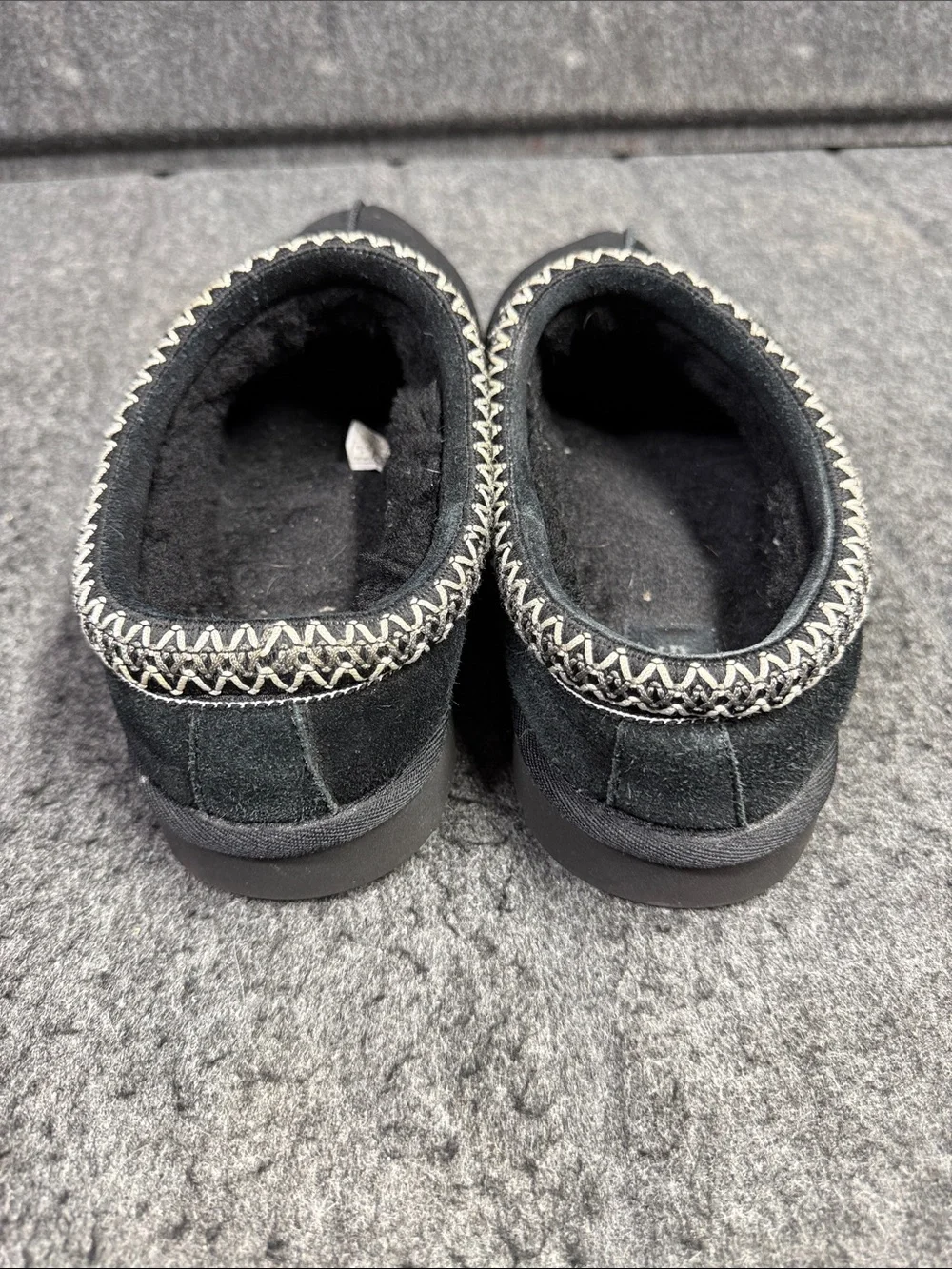 UGG classic slip